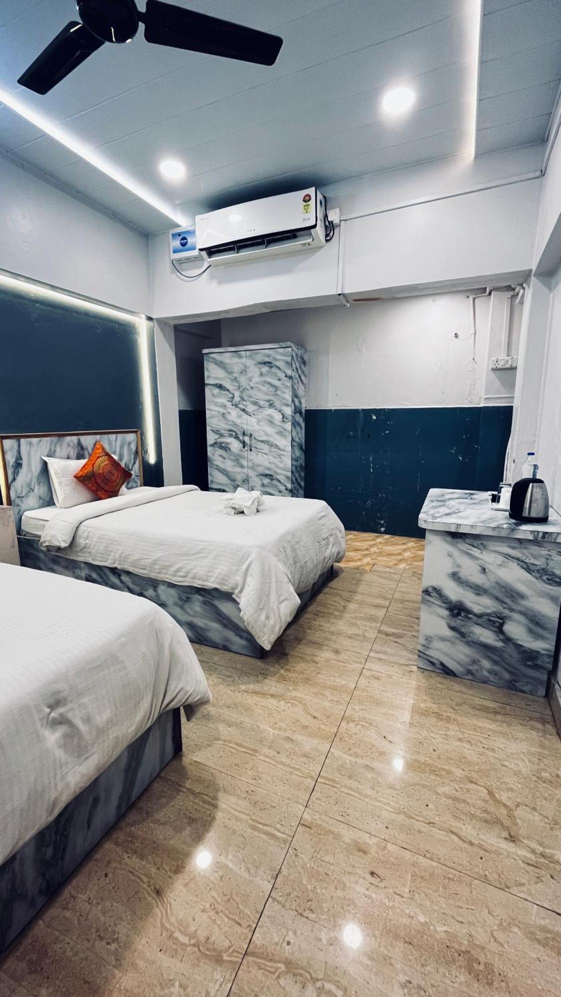 Vibe N Joy Otel Varanasi Dış mekan fotoğraf