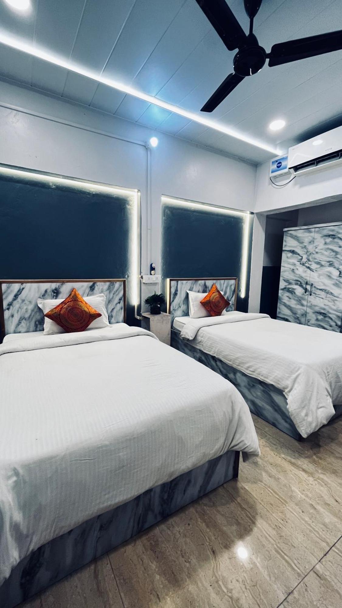Vibe N Joy Otel Varanasi Dış mekan fotoğraf